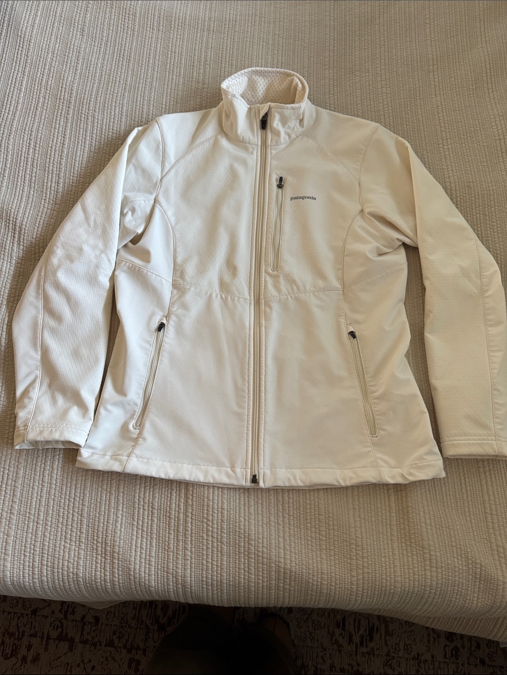 Patagonia Women's Off-White Softshell Zip Jacket